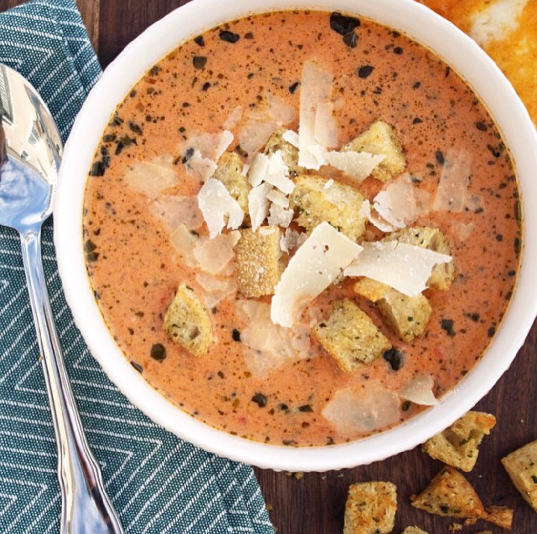Crust Club- Tuscan Pesto Tomato Soup